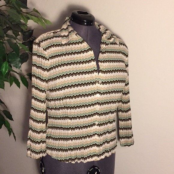 NWOT💗Beautiful & dressy shirt - Picture 8 of 8